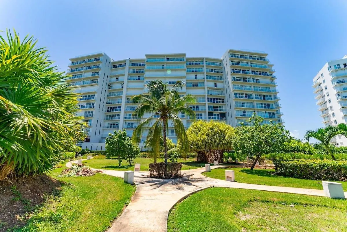 Beach Front Apartment With Beach Access Amara Cancun