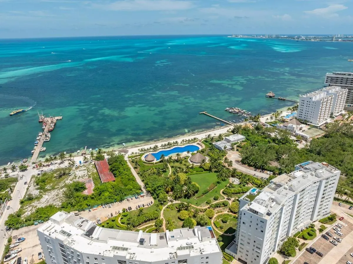 Beach Front Apartment With Beach Access Amara Cancun 0*,  Mexico