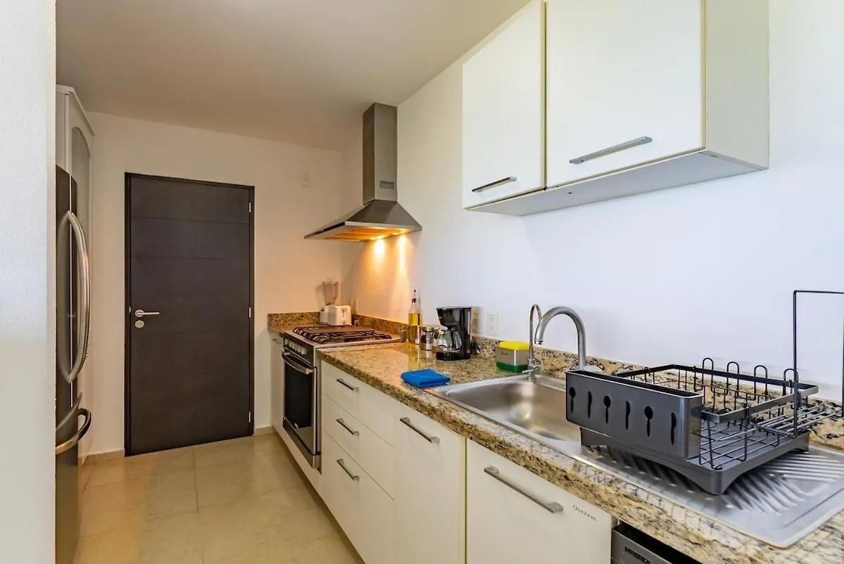 Beach Front Apartment With Beach Access Amara Cancun 0*,