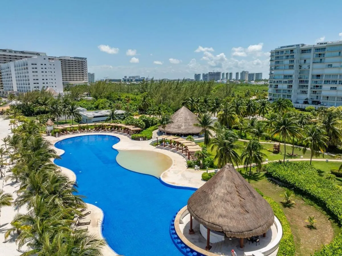 Beach Front Apartment With Beach Access Amara Cancun